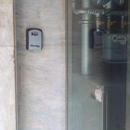 Cozy Studio Near Victoria Metro Station Athens Luaran gambar