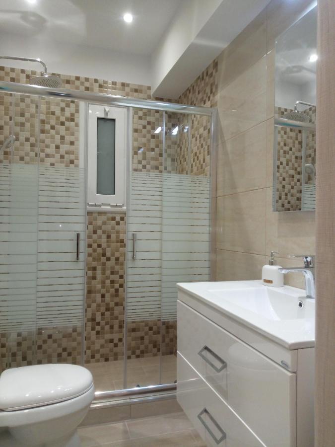 Cozy Studio Near Victoria Metro Station Athens Luaran gambar
